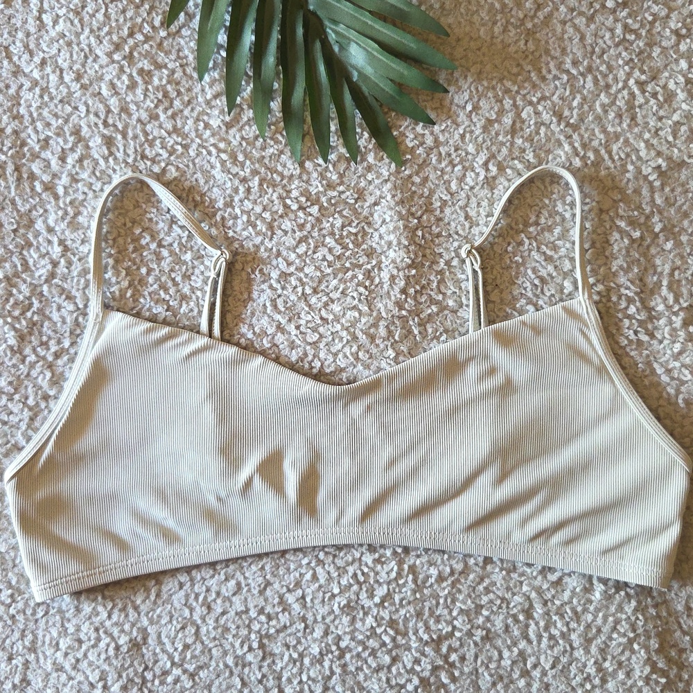 Jolyn x Eryn Krouse Fixed Back Sporty Bikini Top
